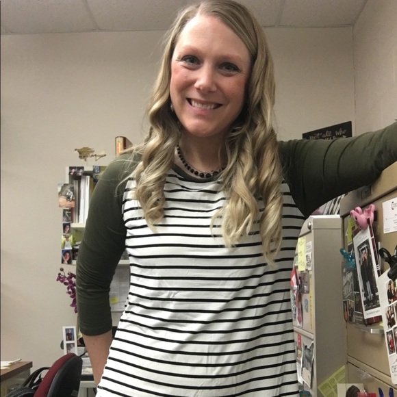 Meet your Posher, Cassie - Picture 2 of 2